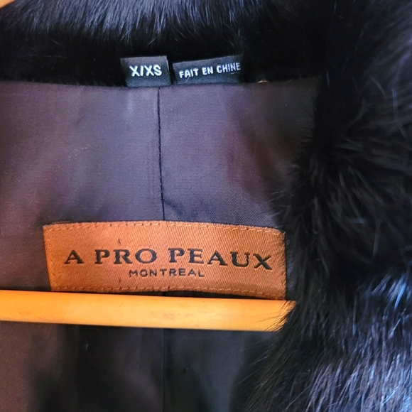 🔥🔥100% Smooth Black Rabbit Fur Coat S/XS A Pro Peaux Montreal🔥🔥 - Picture 2 of 6
